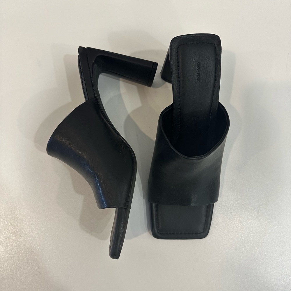 Oak and Fort Heels
